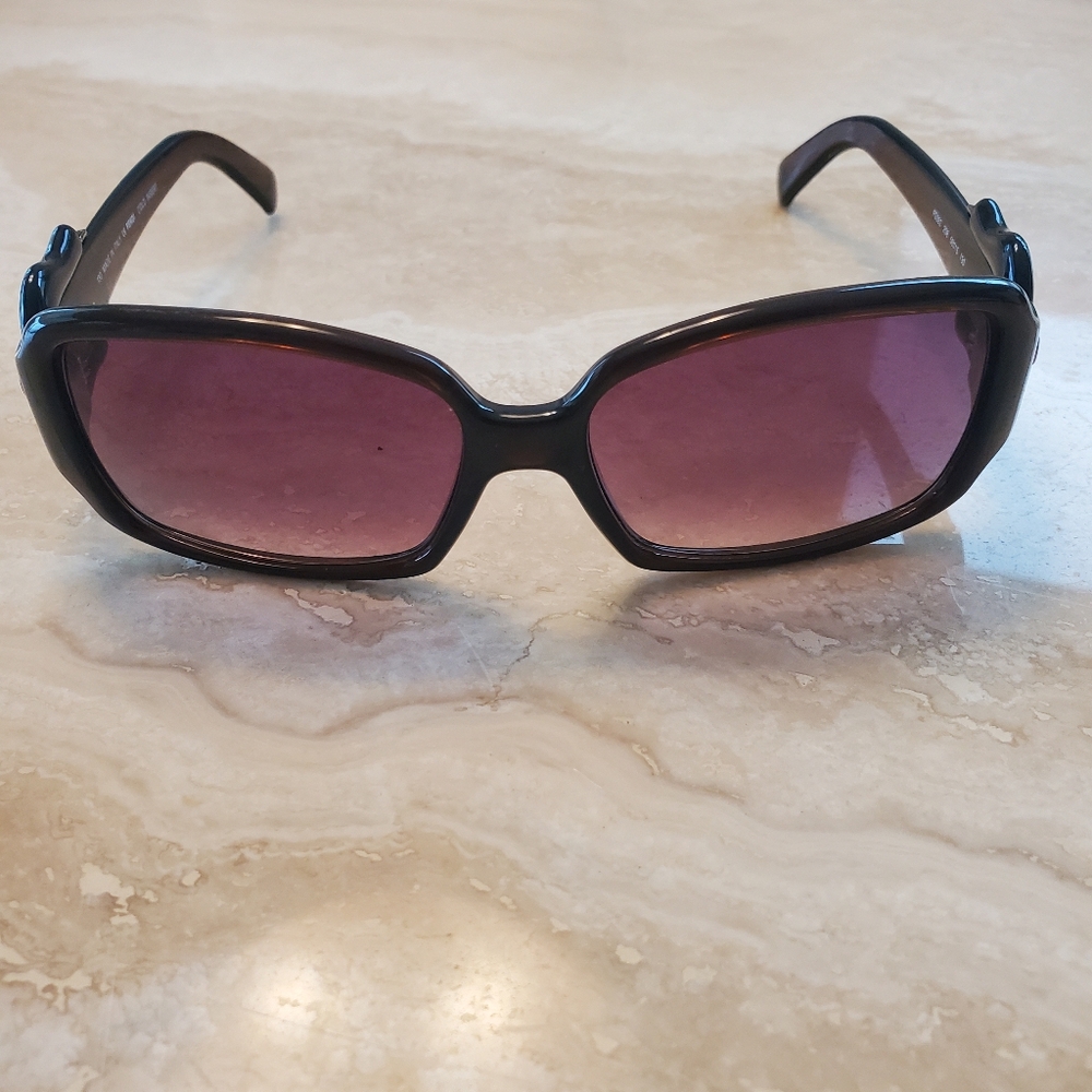 RARE FENDI FS383 WOMEN'S BUCKLE DESIGNER SUNGLASSES W/ CASE